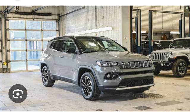 https://images10.gaadi.com/usedcar_image/4587211/original/94b7008ebceea43420e8aafd6c721f17.jpg?imwidth=6401