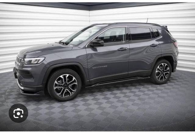 https://images10.gaadi.com/usedcar_image/4587211/original/processed_17cdd41df32924aaed625d9c36df2426.jpg?imwidth=6402