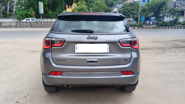 https://images10.gaadi.com/usedcar_image/4587211/original/processed_e9329254decc56f383d782bff8ddc6f5.jpg?imwidth=6401