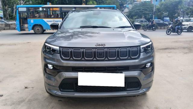 https://images10.gaadi.com/usedcar_image/4587211/original/processed_ea11a5a40a2affd8f63397262962d0f8.jpg?imwidth=6400