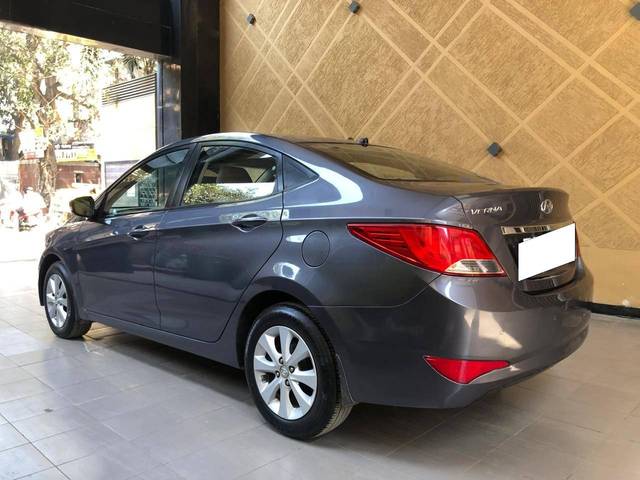 https://images10.gaadi.com/usedcar_image/4587216/original/processed_6b7e846692db4bf903bb619bb74f0683.jpg?imwidth=6402