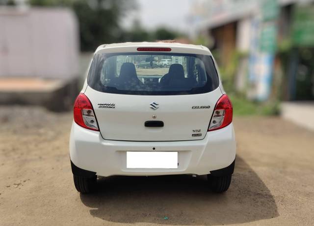 https://images10.gaadi.com/usedcar_image/4587239/original/processed_cf8c60bf85997cdfedf47a1992a46cca.jpg?imwidth=6402