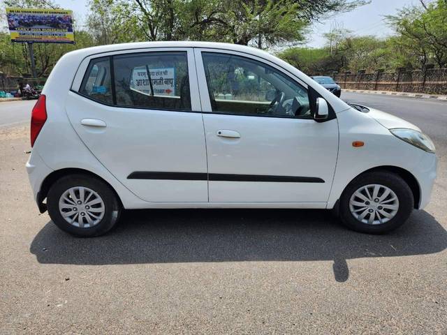 https://images10.gaadi.com/usedcar_image/4587250/original/processed_d91c48cdc26340c2852ae508e7e07e53.jpg?imwidth=6401