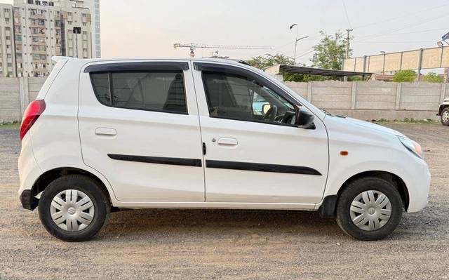 https://images10.gaadi.com/usedcar_image/4587255/original/processed_ddf04ae06f91033fcf86aea16733be37.jpg?imwidth=6401