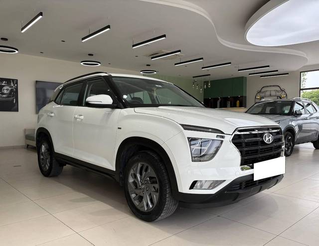 https://images10.gaadi.com/usedcar_image/4587261/original/processed_0077c12fe8d790691fe5cb0de8242d57.jpg?imwidth=6400