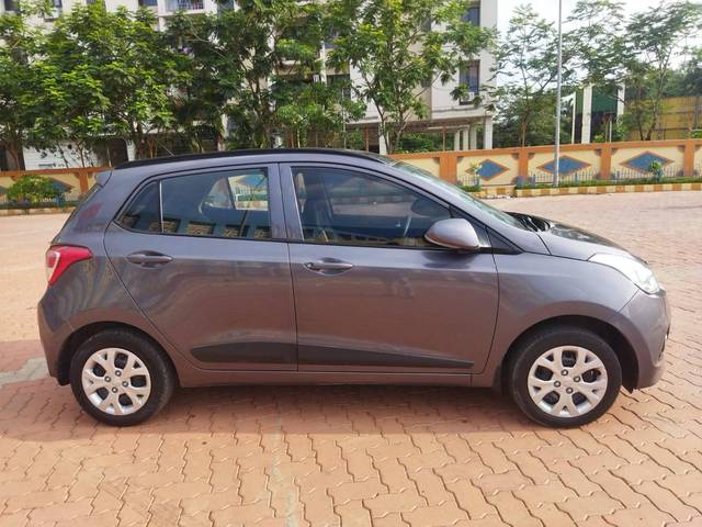 https://images10.gaadi.com/usedcar_image/4587270/original/processed_cdee52ac333f2df98aa7f1c75d460842.jpg?imwidth=6401