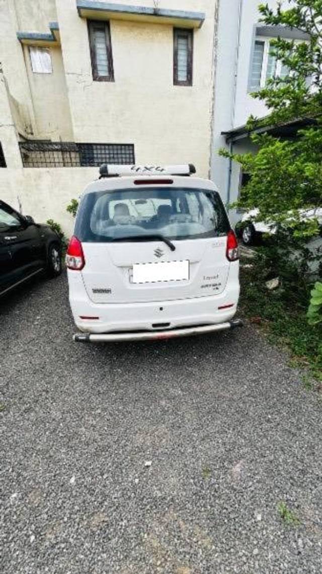 https://images10.gaadi.com/usedcar_image/4587288/original/processed_430f04f7-134b-42c0-9ccc-96da4c740027.jpeg?imwidth=6402