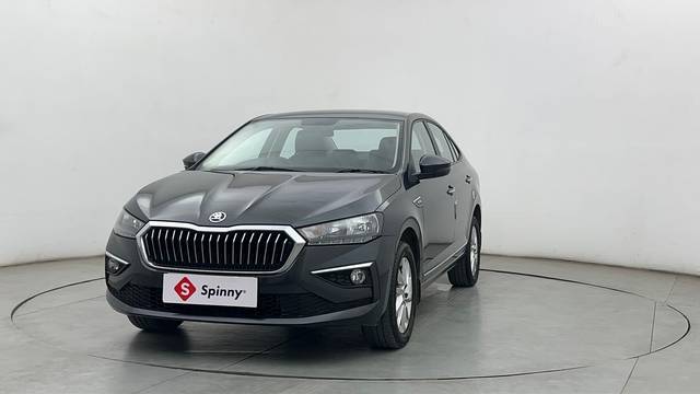 https://images10.gaadi.com/usedcar_image/4587314/original/939da2028a6d2b70ef9acd67c10337b8.JPG?imwidth=6400