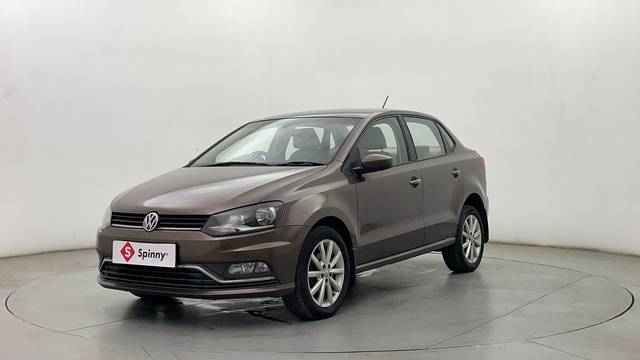 https://images10.gaadi.com/usedcar_image/4587386/original/6a070a368fa7069b0d380443155caf8d.JPG?imwidth=6400