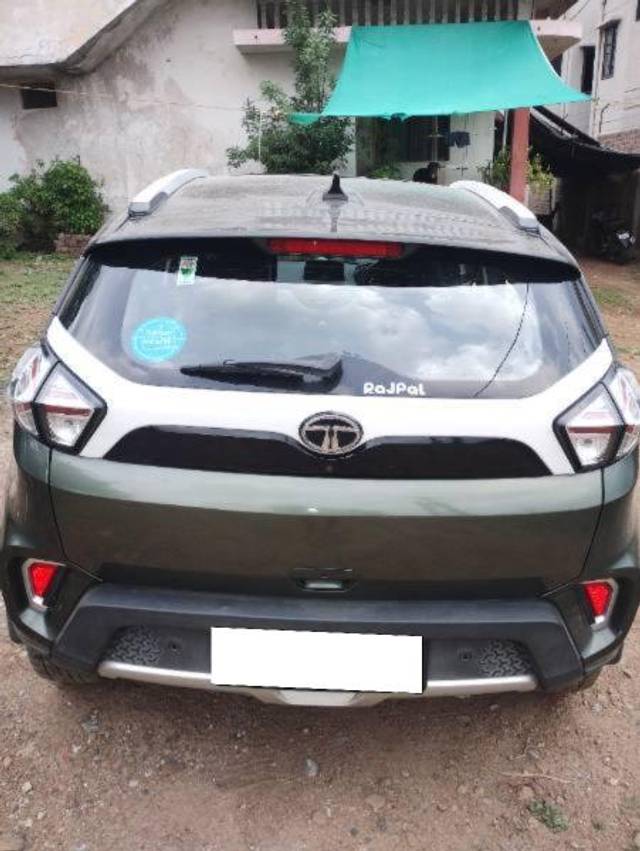 https://images10.gaadi.com/usedcar_image/4587400/original/processed_ae7afd44-edc5-4863-8cef-b9a3aafd855f.jpg?imwidth=6402