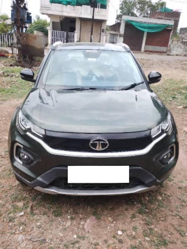 https://images10.gaadi.com/usedcar_image/4587400/original/processed_eef23c88-44d6-49ce-9e42-ad889733800d.jpg?imwidth=6400
