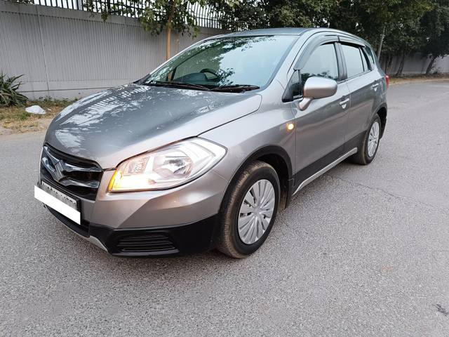 https://images10.gaadi.com/usedcar_image/4587413/original/processed_df559ed9db26b7c0516c97b67bf47c08.jpg?imwidth=6400