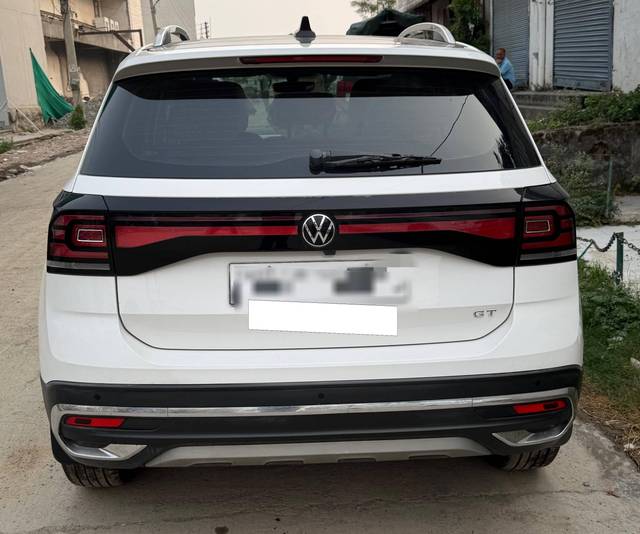 https://images10.gaadi.com/usedcar_image/4587426/original/processed_8e04563c4af240425b07f595d144f6a3.jpg?imwidth=6401