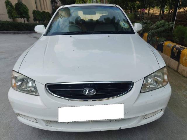 https://images10.gaadi.com/usedcar_image/4587435/original/processed_eb5b216d-2dac-4dfe-afae-50c201c052a9.jpg?imwidth=6400