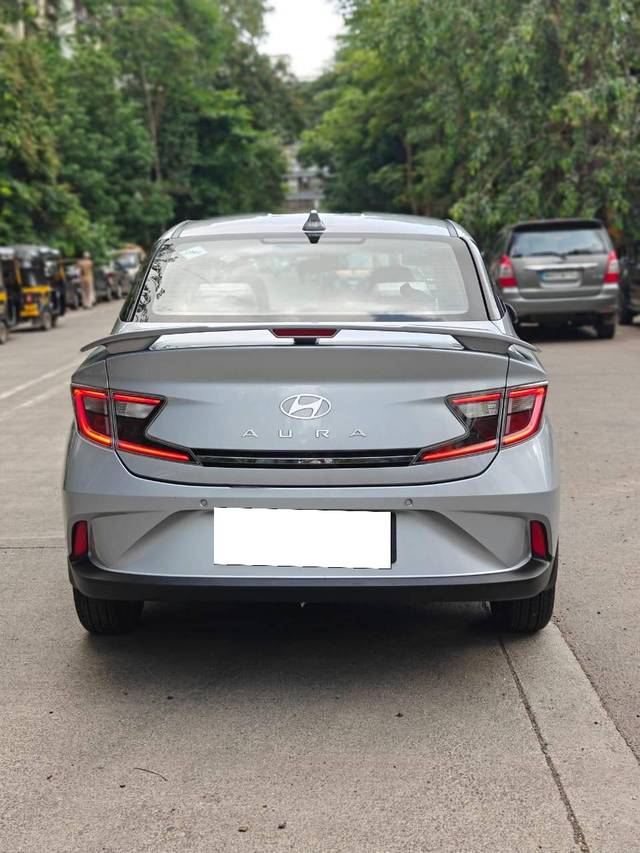 https://images10.gaadi.com/usedcar_image/4587438/original/processed_1e4202ad9450682d64ad5bd598a03abe.jpg?imwidth=6402