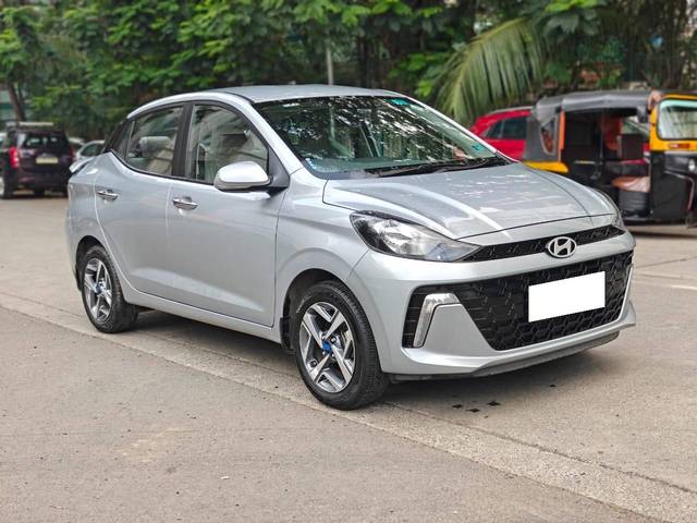 https://images10.gaadi.com/usedcar_image/4587438/original/processed_cd9bf4a82b2610c4c12178a25bb93286.jpg?imwidth=6400