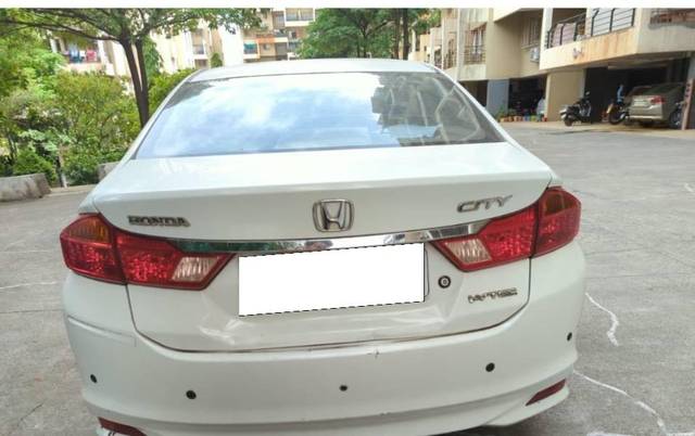 https://images10.gaadi.com/usedcar_image/4587447/original/processed_a136f6b6-3a5c-476b-8adb-a62440e187fb.jpeg?imwidth=6401