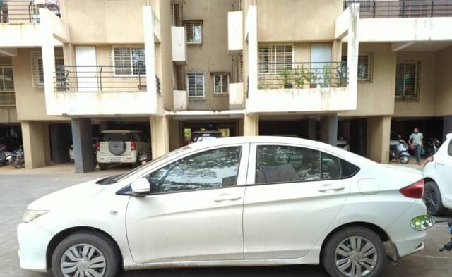 https://images10.gaadi.com/usedcar_image/4587447/original/processed_d9479a85-a269-4fc3-b906-743cb07b85f0.jpeg?imwidth=6402