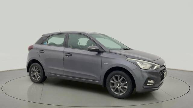 https://images10.gaadi.com/usedcar_image/4587452/original/6a95c4f2ceee0ae5843c88599bb6399a.jpg?imwidth=6400
