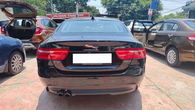 https://images10.gaadi.com/usedcar_image/4587458/original/processed_12ae13b62ea2250418246887bc573960.jpg?imwidth=6401