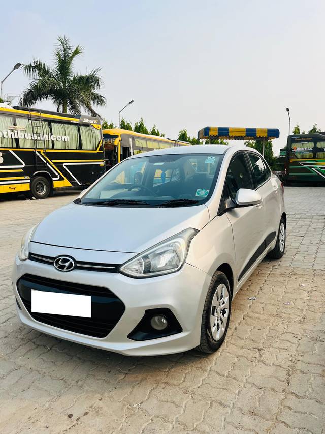 https://images10.gaadi.com/usedcar_image/4587461/original/processed_7e8ec4f5562adfb7fbf9a45713c6f330.jpg?imwidth=6400
