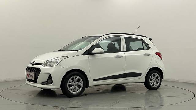 https://images10.gaadi.com/usedcar_image/4587483/original/14a1e0d9b4a553838672fa156bbcc75a.JPG?imwidth=6400