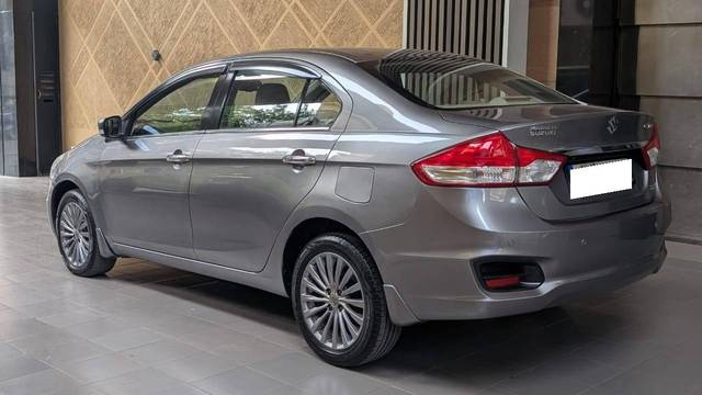 https://images10.gaadi.com/usedcar_image/4587486/original/processed_605d6f5289615a716cee2cdd704bdec5.jpg?imwidth=6402