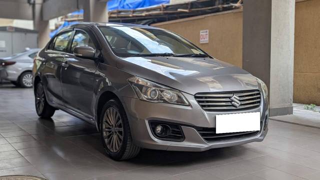https://images10.gaadi.com/usedcar_image/4587486/original/processed_9b6cc2347b77e6391bf9099b8168c085.jpg?imwidth=6400