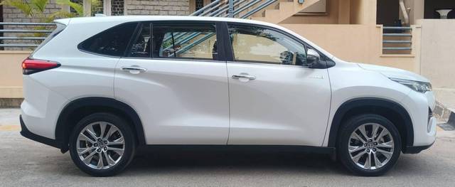https://images10.gaadi.com/usedcar_image/4587494/original/processed_509b74ad1ba1d9b5606c7103868d05bb.jpg?imwidth=6401