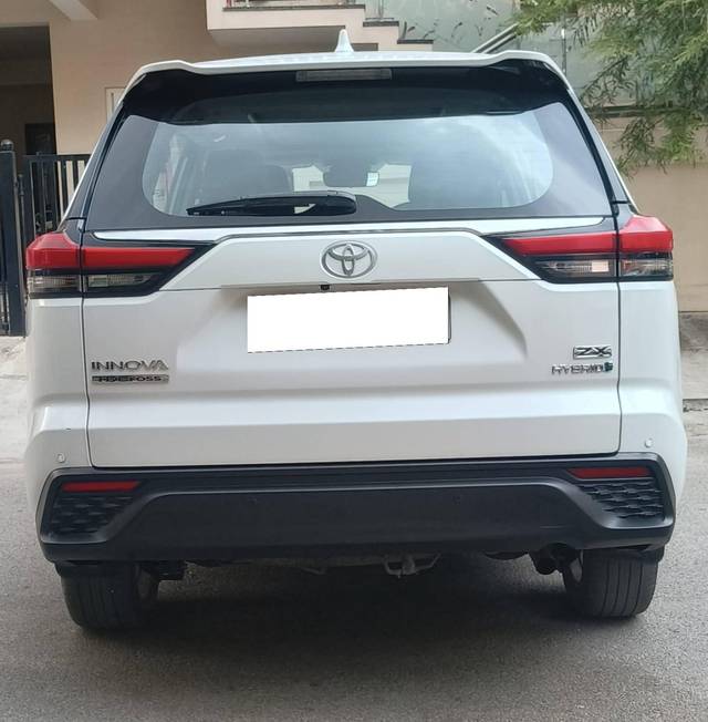 https://images10.gaadi.com/usedcar_image/4587494/original/processed_d4b282ffed6d4e02df4ba9aba4151551.jpg?imwidth=6402