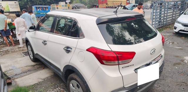 https://images10.gaadi.com/usedcar_image/4587498/original/processed_865cd60a305b8b208f4158e69d8af5a7.jpg?imwidth=6401