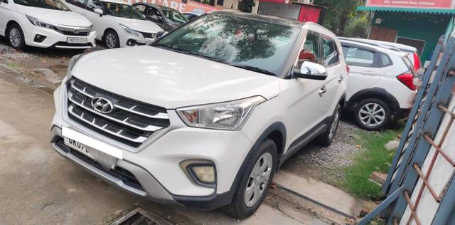 https://images10.gaadi.com/usedcar_image/4587498/original/processed_a4e0cbf9777155394de81c3112f3d976.jpg?imwidth=6402