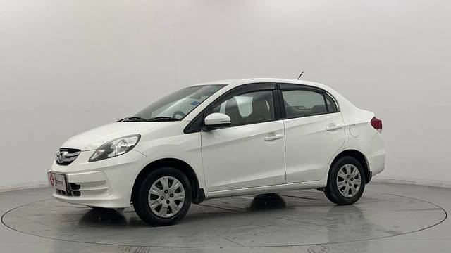 https://images10.gaadi.com/usedcar_image/4587500/original/4b6d6762c4bbd9bc35683affd0b62751.JPG?imwidth=6400