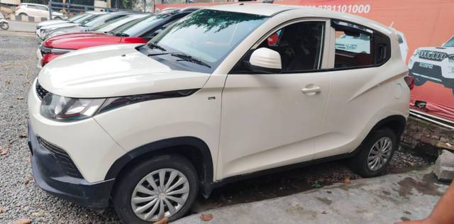 https://images10.gaadi.com/usedcar_image/4587511/original/processed_381727cf38c91124d97951ab4b46179a.jpg?imwidth=6401