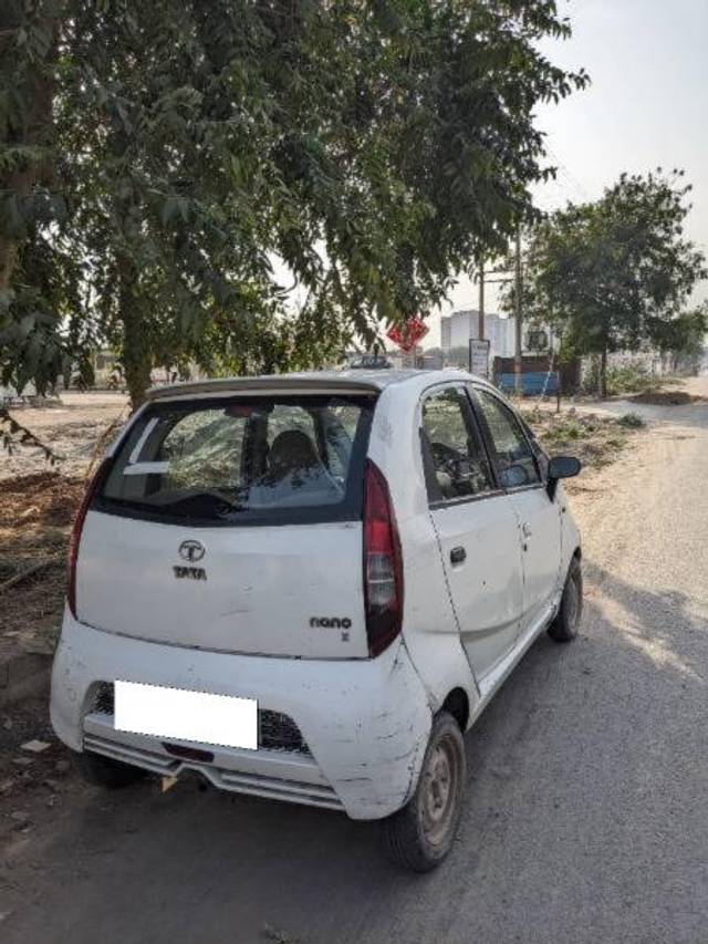 https://images10.gaadi.com/usedcar_image/4587533/original/processed_65418b1c-5452-46a8-a412-7a07a1242f55.jpg?imwidth=6402