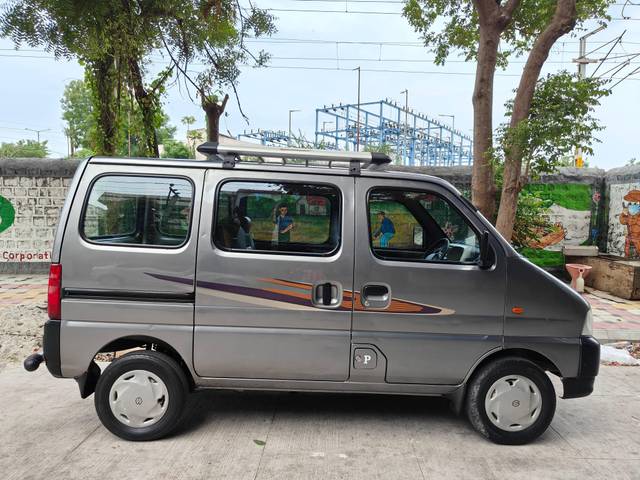 https://images10.gaadi.com/usedcar_image/4587544/original/processed_93bd6722f21d535cdd523bc5581c4ea3.jpg?imwidth=6401