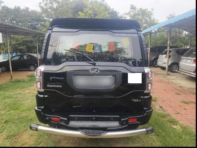 https://images10.gaadi.com/usedcar_image/4587614/original/processed_ae5a4dba-0771-4cb8-9966-c01e73f03965.jpeg?imwidth=6401
