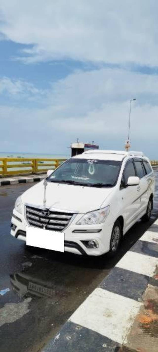https://images10.gaadi.com/usedcar_image/4587664/original/processed_4d29f891-b9ef-49c4-8753-f5b98edd2e3d.jpg?imwidth=6400