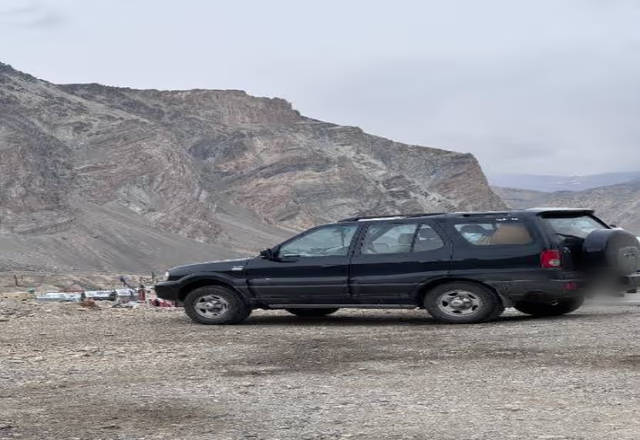 https://images10.gaadi.com/usedcar_image/4587670/original/d9b80d52-0112-4f8c-baad-b1b42ab7869e.?imwidth=6401