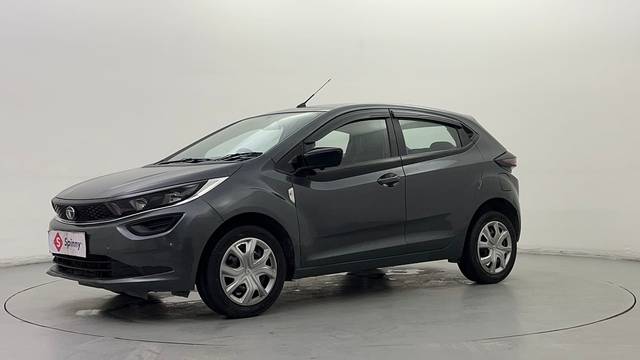 https://images10.gaadi.com/usedcar_image/4587671/original/af7722ec79cb4d3e27f866c76d8bc18a.JPG?imwidth=6400