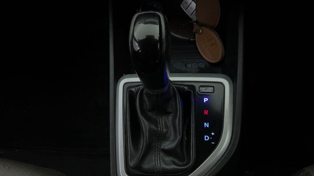 Second-hand 2019 Hyundai Creta 1.6 VTVT AT SX Plus for sale in Ghaziabad-12