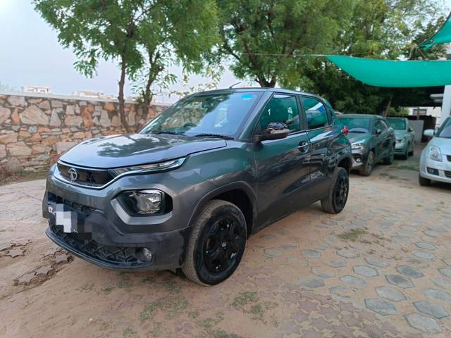 https://images10.gaadi.com/usedcar_image/4587690/original/1e3ec4276af177fe6c9d7814b0da9ac8.jpg?imwidth=6400