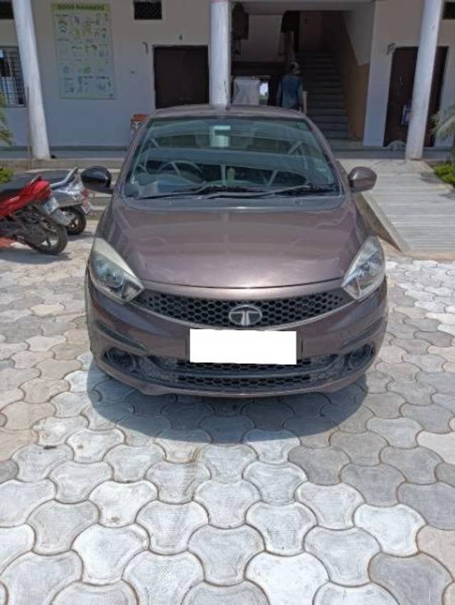 https://images10.gaadi.com/usedcar_image/4587724/original/processed_1a1f8874-4af8-4e6c-b8ad-ca90a78763e8.jpg?imwidth=6402