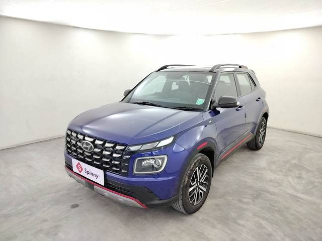 https://images10.gaadi.com/usedcar_image/4587738/original/5b2b80a4edc4631fef310ab182a87abe.jpg?imwidth=6400