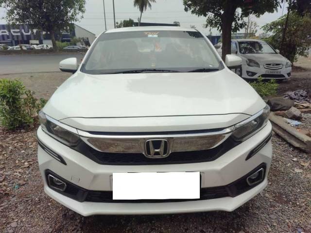 https://images10.gaadi.com/usedcar_image/4587766/original/processed_17d9c7d1-5350-4059-8879-73909bd42264.jpg?imwidth=6400