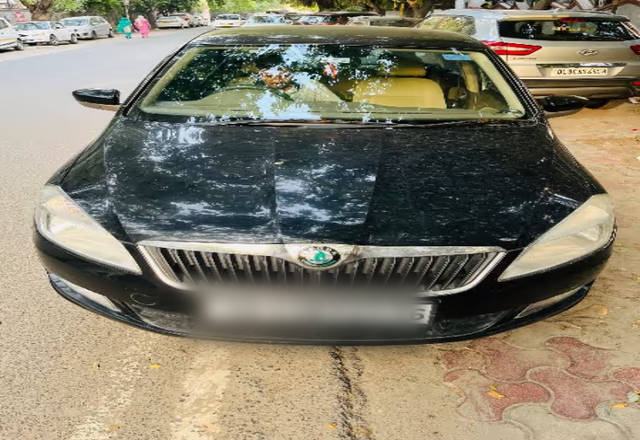 https://images10.gaadi.com/usedcar_image/4587770/original/6b0116c6-9b7d-4b7c-8bcd-87ee67f34160.?imwidth=6400
