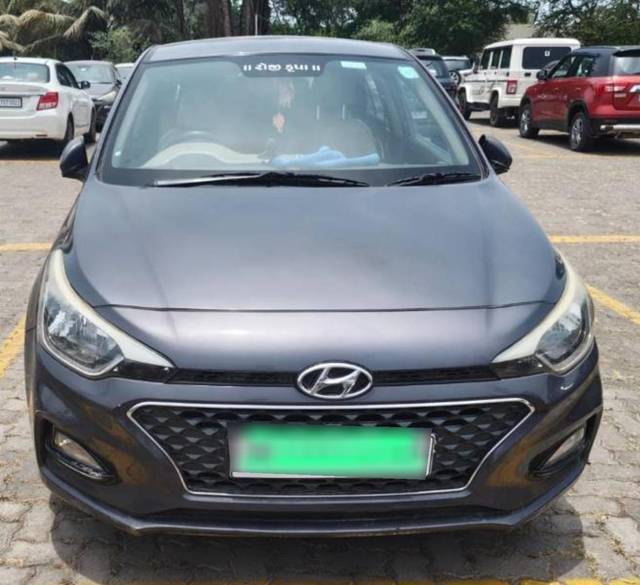 https://images10.gaadi.com/usedcar_image/4587800/original/processed_a2ed889b-f623-4f8e-b194-0228a5e1a138.jpg?imwidth=6400