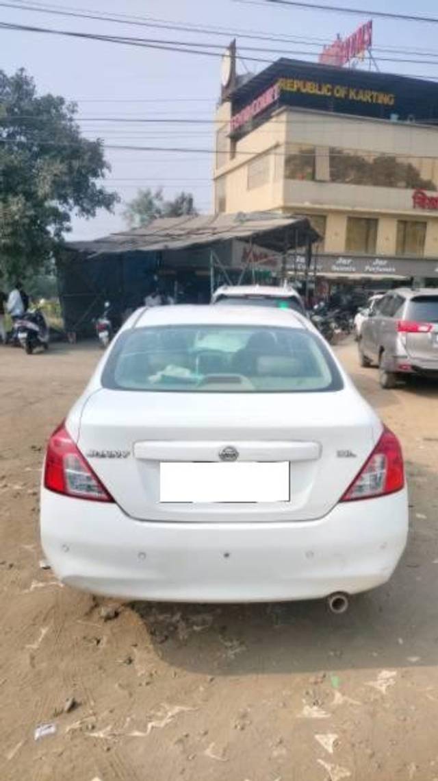https://images10.gaadi.com/usedcar_image/4587883/original/processed_2579cfa8-8a16-45ca-b266-61620b6b75a5.jpg?imwidth=6400