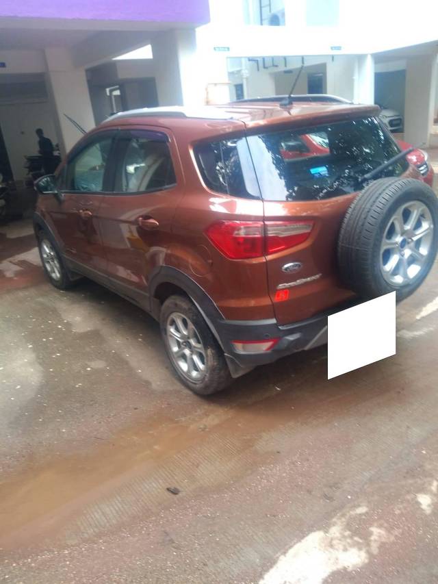 https://images10.gaadi.com/usedcar_image/4587906/original/processed_92fb7bee-130c-43f3-b27c-2c3363aed02e.jpg?imwidth=6401