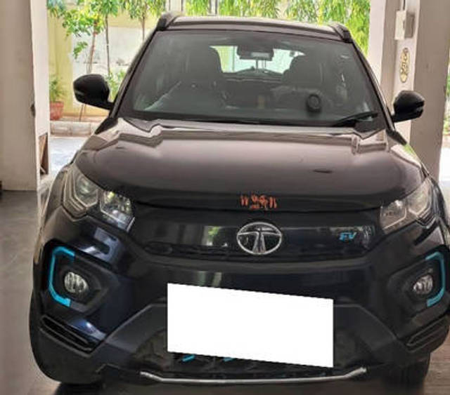 https://images10.gaadi.com/usedcar_image/4587955/original/processed_edabc7a5-9407-471d-8dea-ba94668ef717.png?imwidth=6401